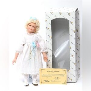Golden Keepsake Heirloom Dolls 21” Laine 0245/2500 In Original Box